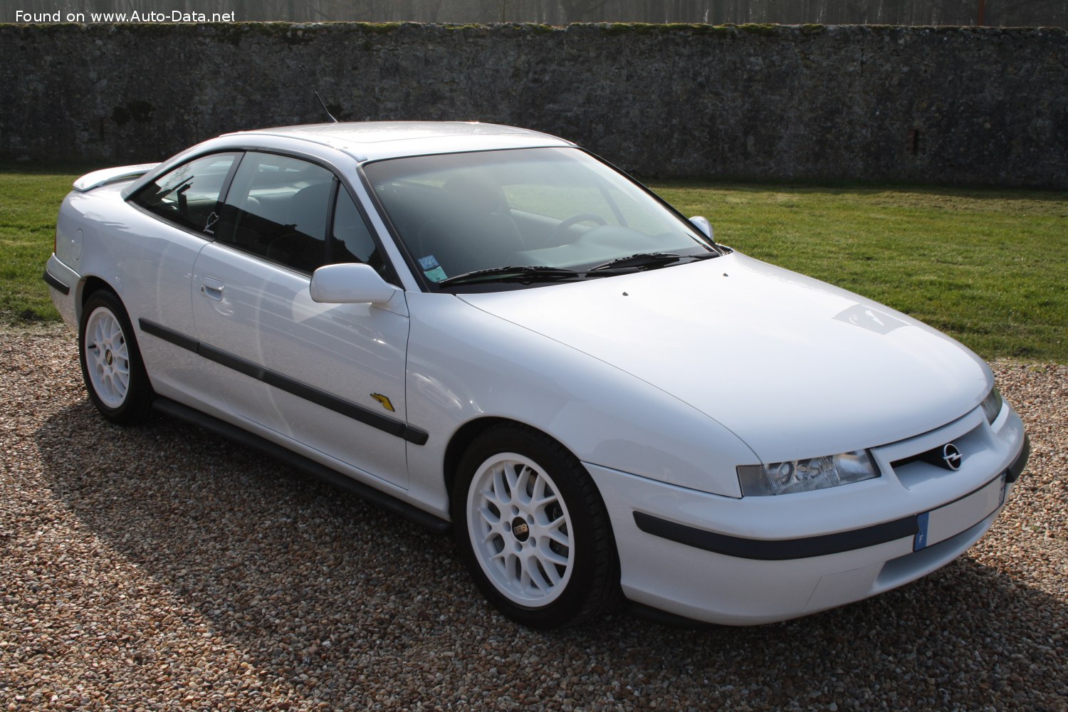 Specifications: Opel Calibra (facelift 1994) 2.0 8V (115 Hp) Automatic 1994, 1995, 1996