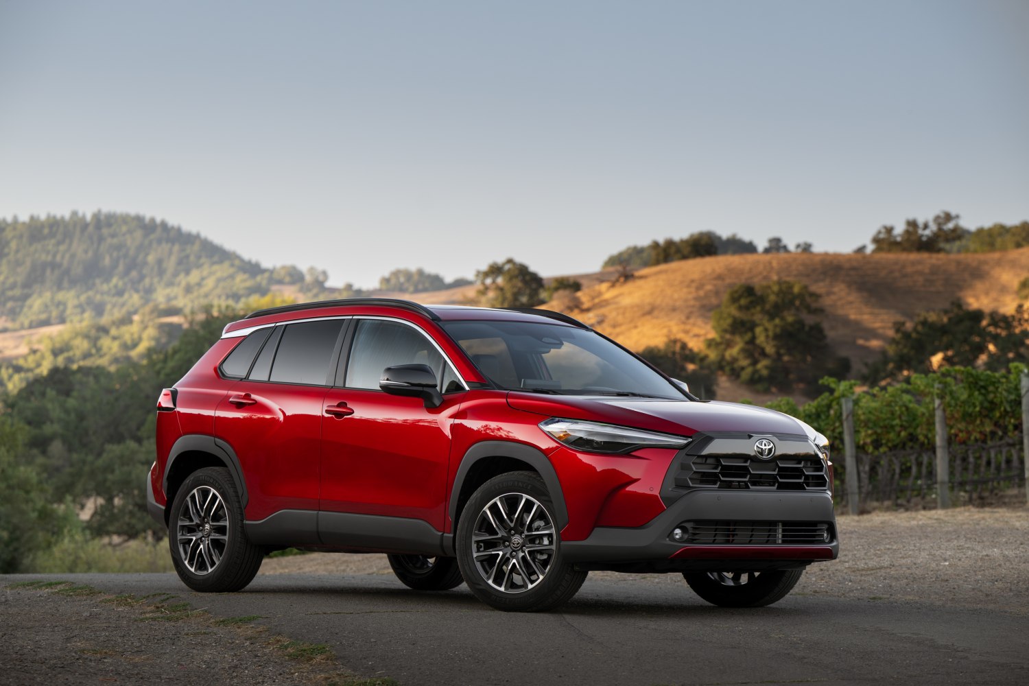 Specifications: Toyota Corolla Cross (facelift 2024) 2.0 (169 Hp) CVTi-S 2025