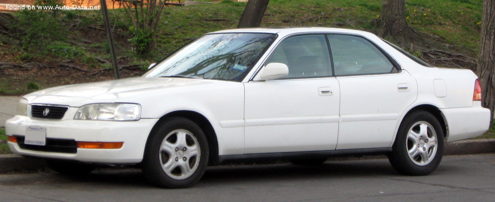 Specifications: Acura TL I (UA2) 2.5 (176 Hp) Automatic /1995, 1996, 1997, 1998/