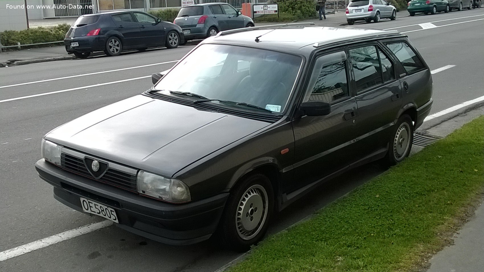 Specifications: Alfa Romeo 33 Sport Wagon (905A) 1.5 (90 Hp) 4×4 1984, 1985, 1986