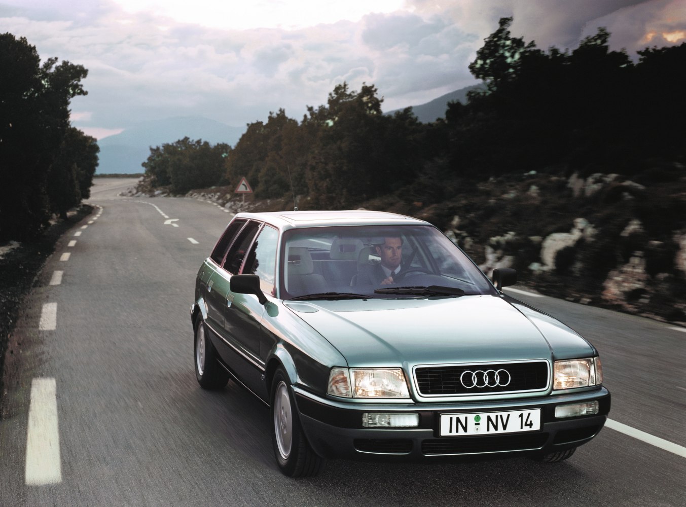 Specifications: Audi 80 Avant (B4, Typ 8C) 2.3 E (133 Hp) quattro 1991, 1992, 1993, 1994