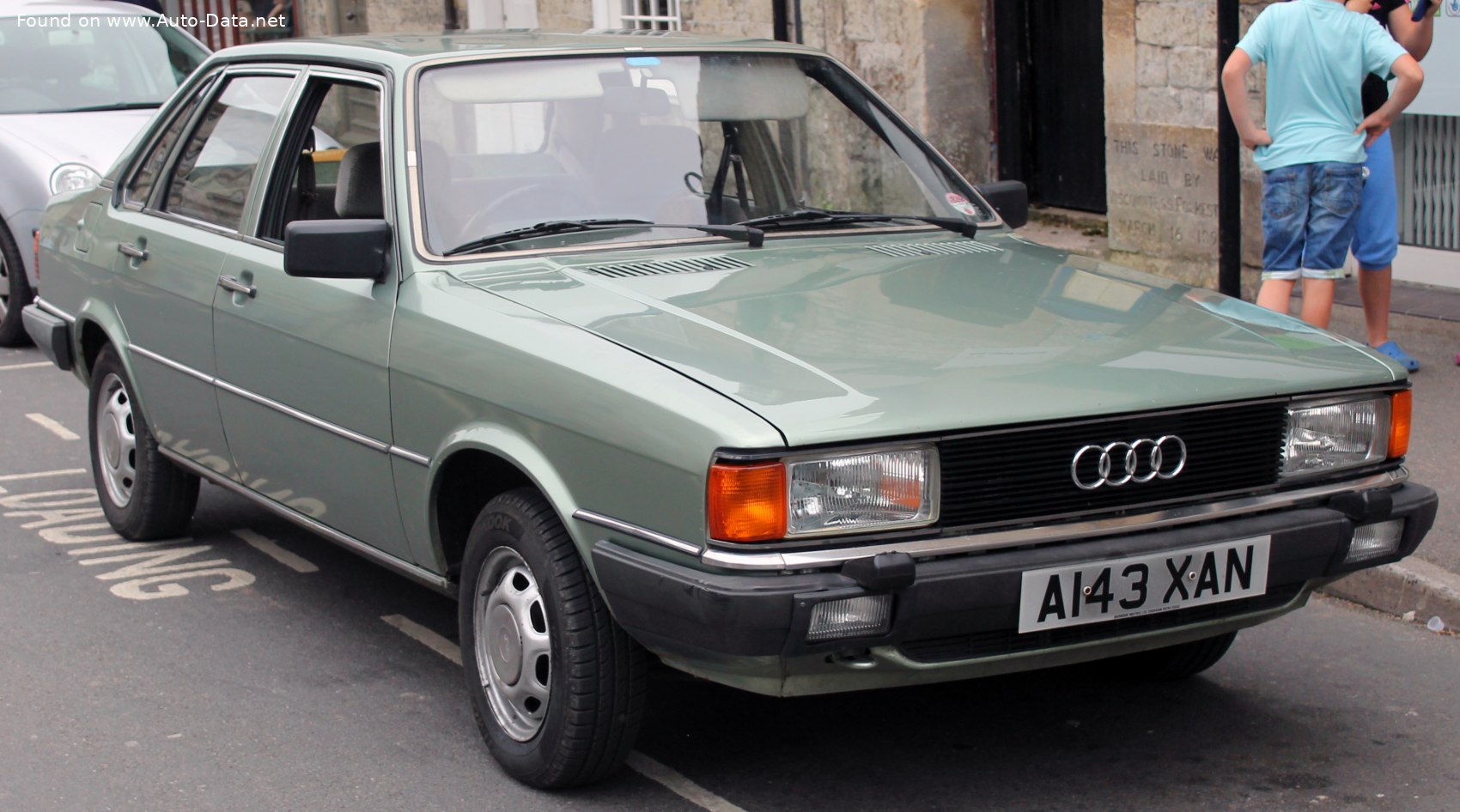Specifications: Audi 80 (B2, Typ 81,85) 1.6 (70 Hp) Automatic 1978, 1979, 1980, 1981