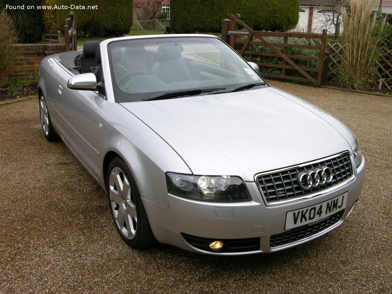 Specifications: Audi S4 Cabriolet (8E,B6) 4.2i V8 40V (344 Hp) quattro 2003, 2004