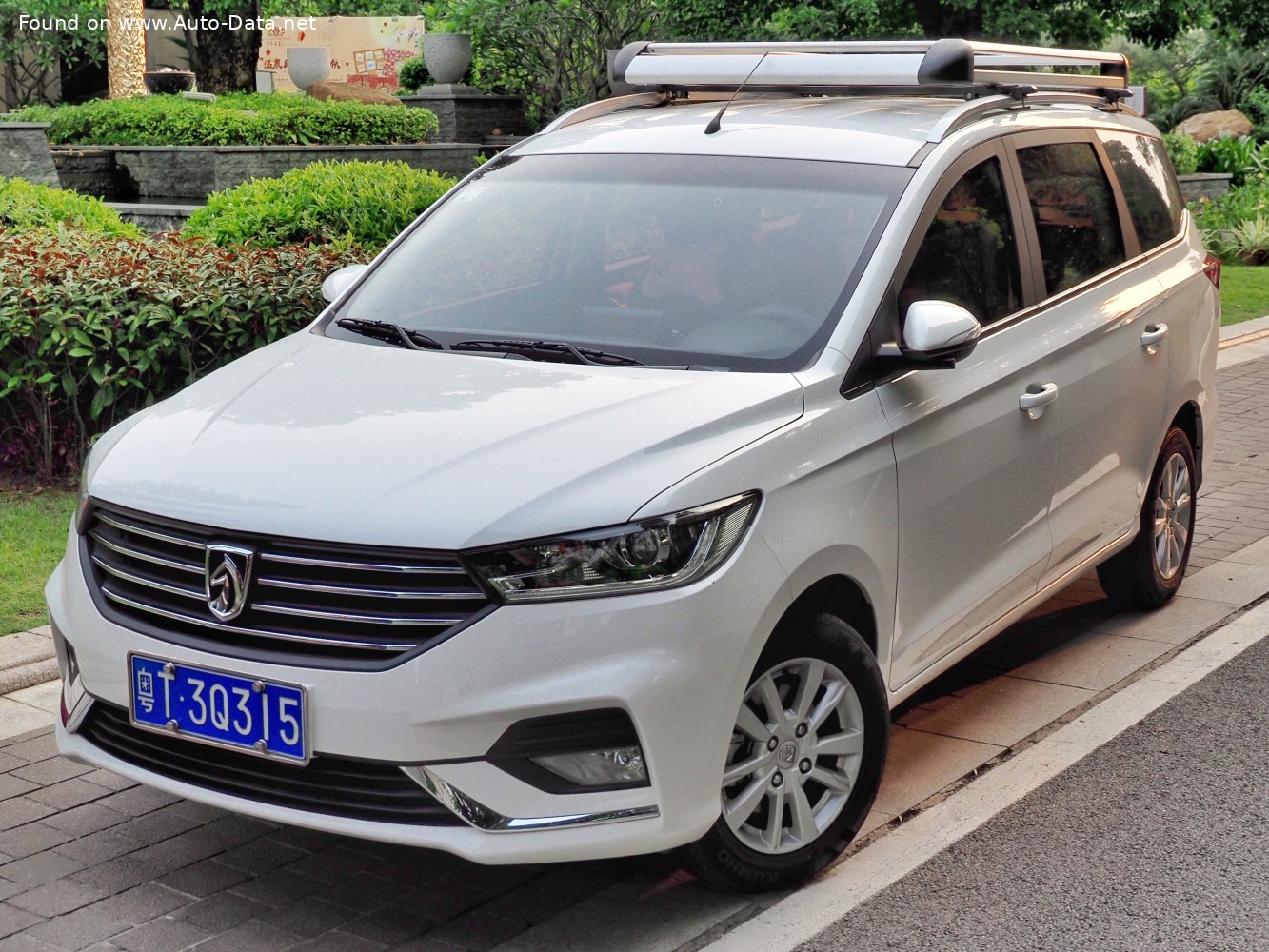 Specifications: Baojun 360 1.5L (105 Hp) CVT 2019, 2020, 2021