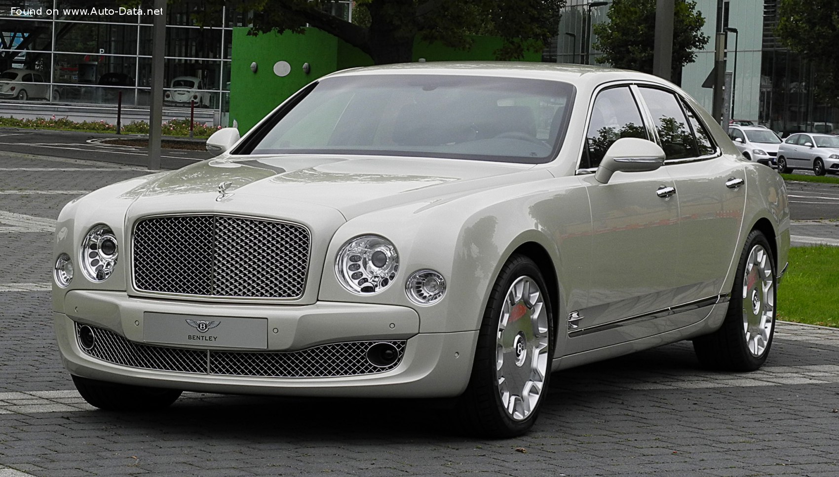 Specifications: Bentley Mulsanne II 6.75 V8 (512 Hp) Automatic 2010, 2011, 2012, 2013, 2014, 2015, 2016