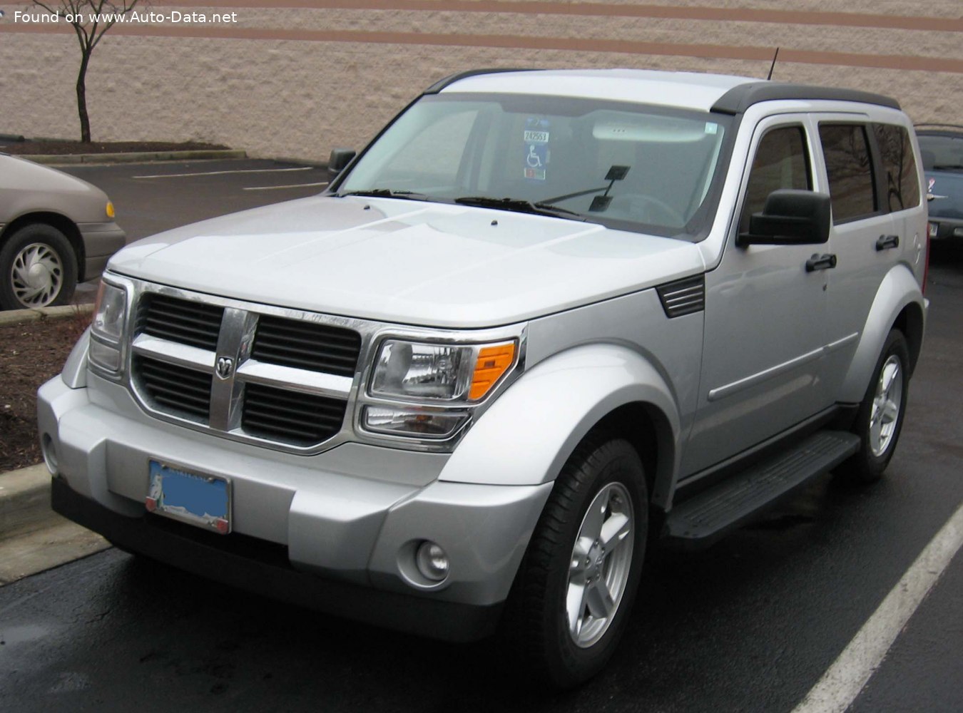 Specifications: Dodge Nitro 3.7 i V6 12V 4WD (213 Hp) 2007, 2008, 2009, 2010, 2011