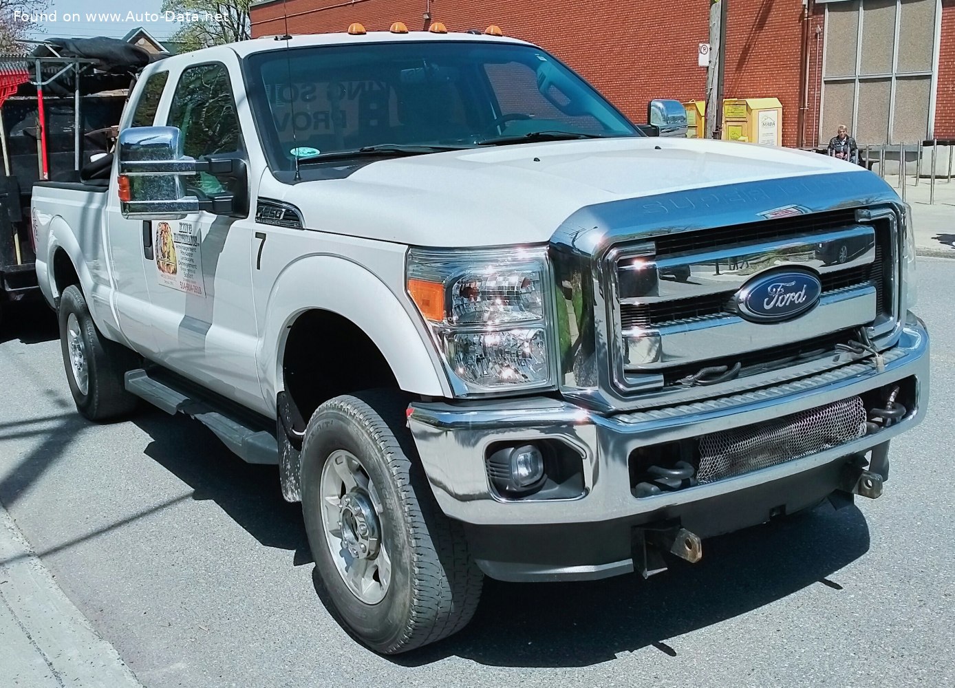 Specifications: Ford F-250 Super Duty III Super Cab Short box 6.7 V8 Power Stroke TD (400 Hp) 4×4 Automatic 2011, 2012, 2013, 2014, 2015, 2016