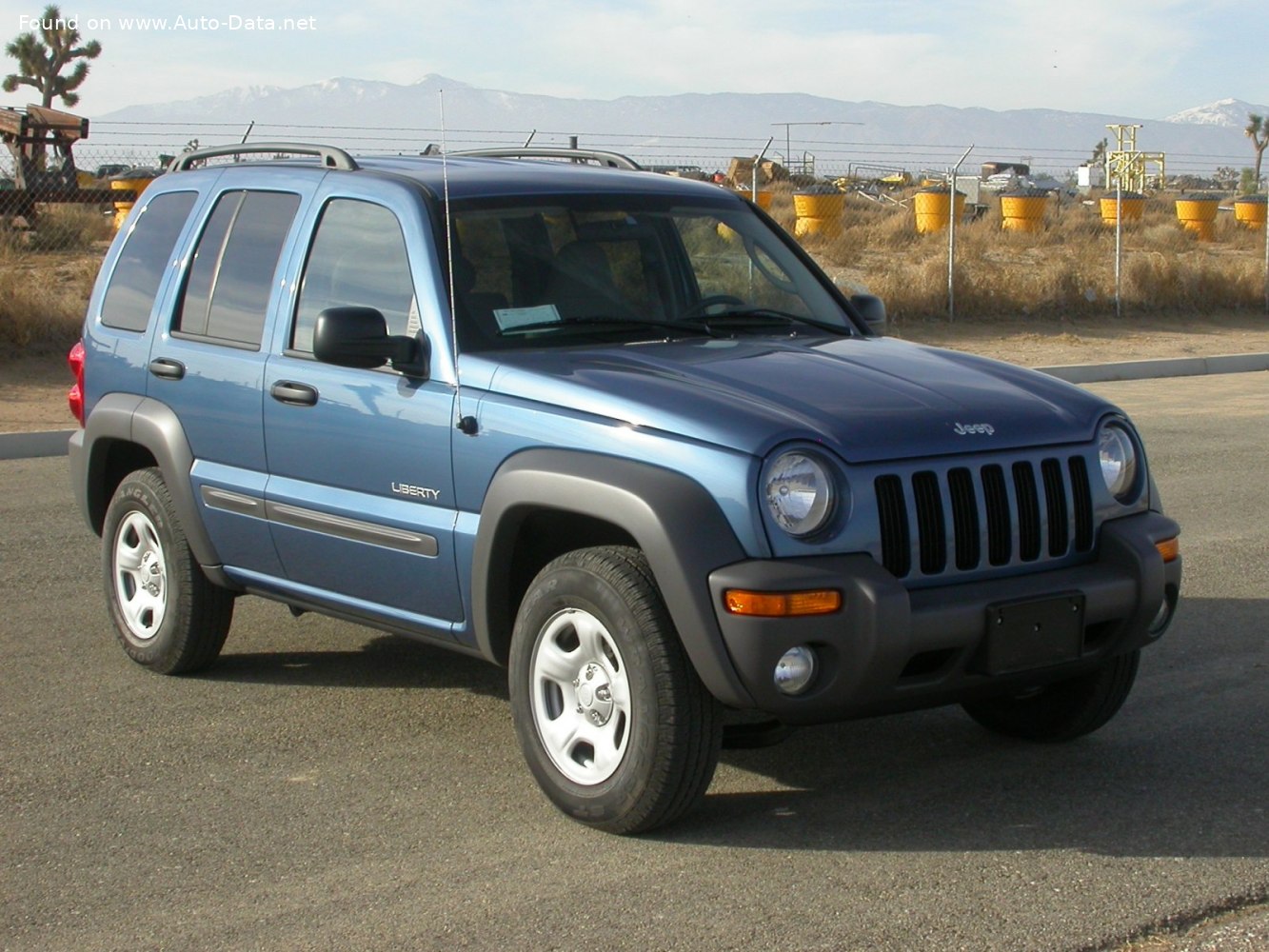 Specifications: Jeep Liberty I 3.7 i V6 12V (210 Hp) 2001, 2002, 2003, 2004