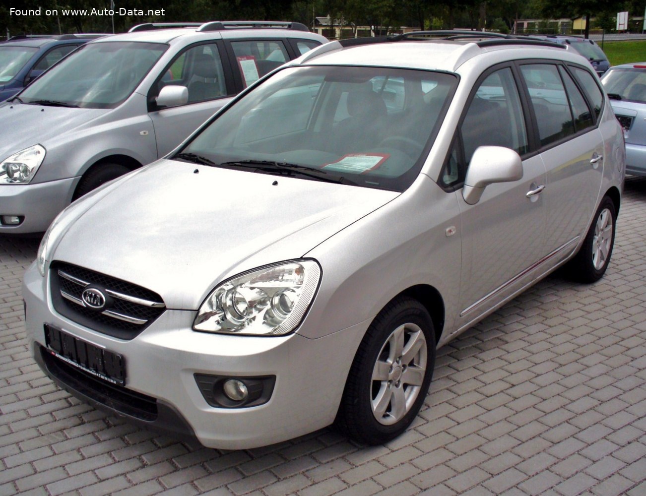 Specifications: Kia Carens II 2.0i 16V (144 Hp) Automatic 2006, 2007, 2008, 2009, 2010