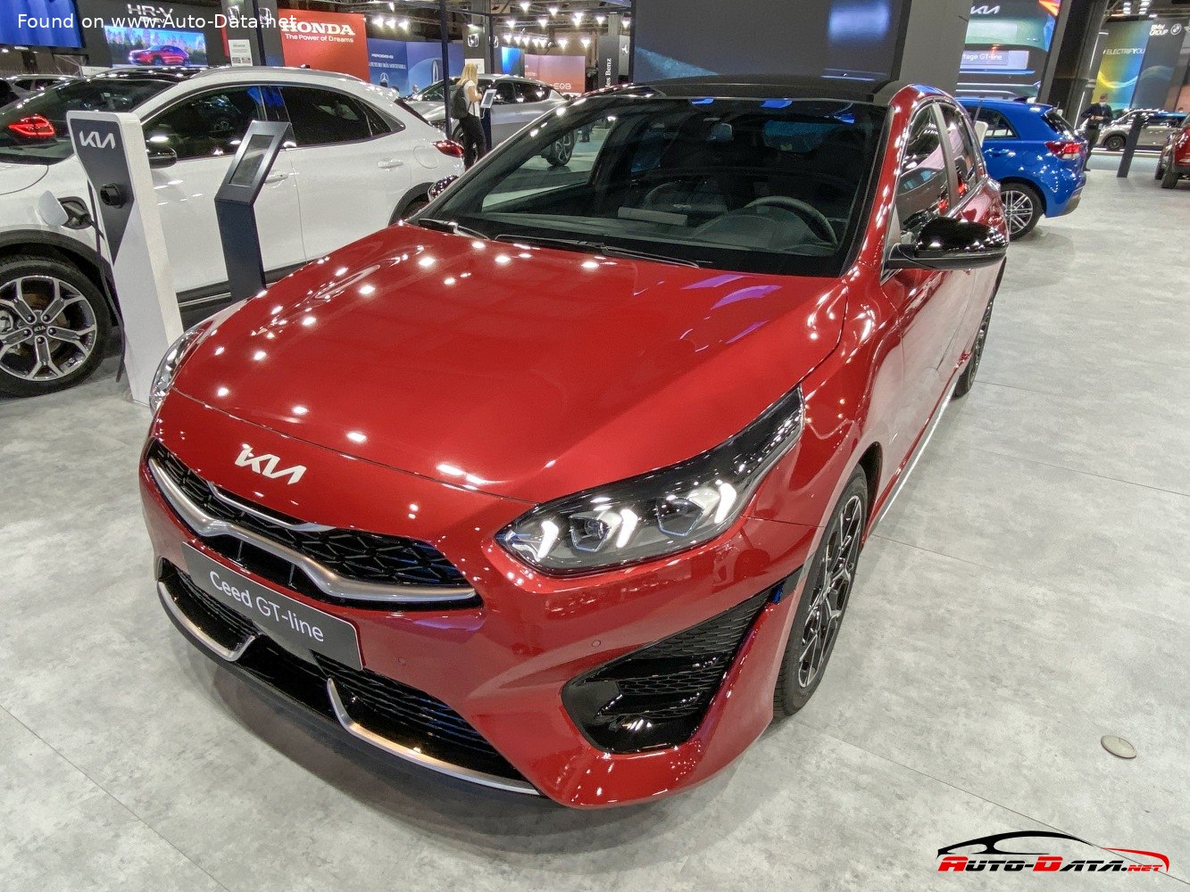 Specifications: Kia Ceed III (facelift 2021) 1.5 T-GDI (140 Hp) Mild Hybrid DCT 2024, 2025