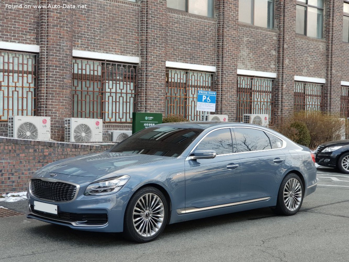 Specifications: Kia K9 II 3.3 T-GDI V6 (370 Hp) AWD Automatic 2018, 2019, 2020, 2021