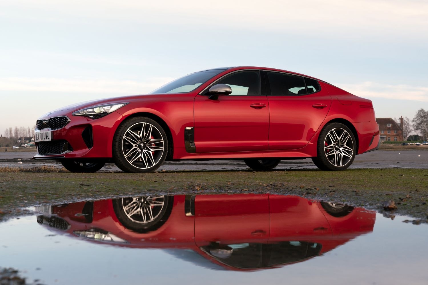 Specifications: Kia Stinger (facelift 2020) 2.5 T-GDi (304 Hp) AWD Automatic 2020, 2021, 2022, 2023, 2024, 2025