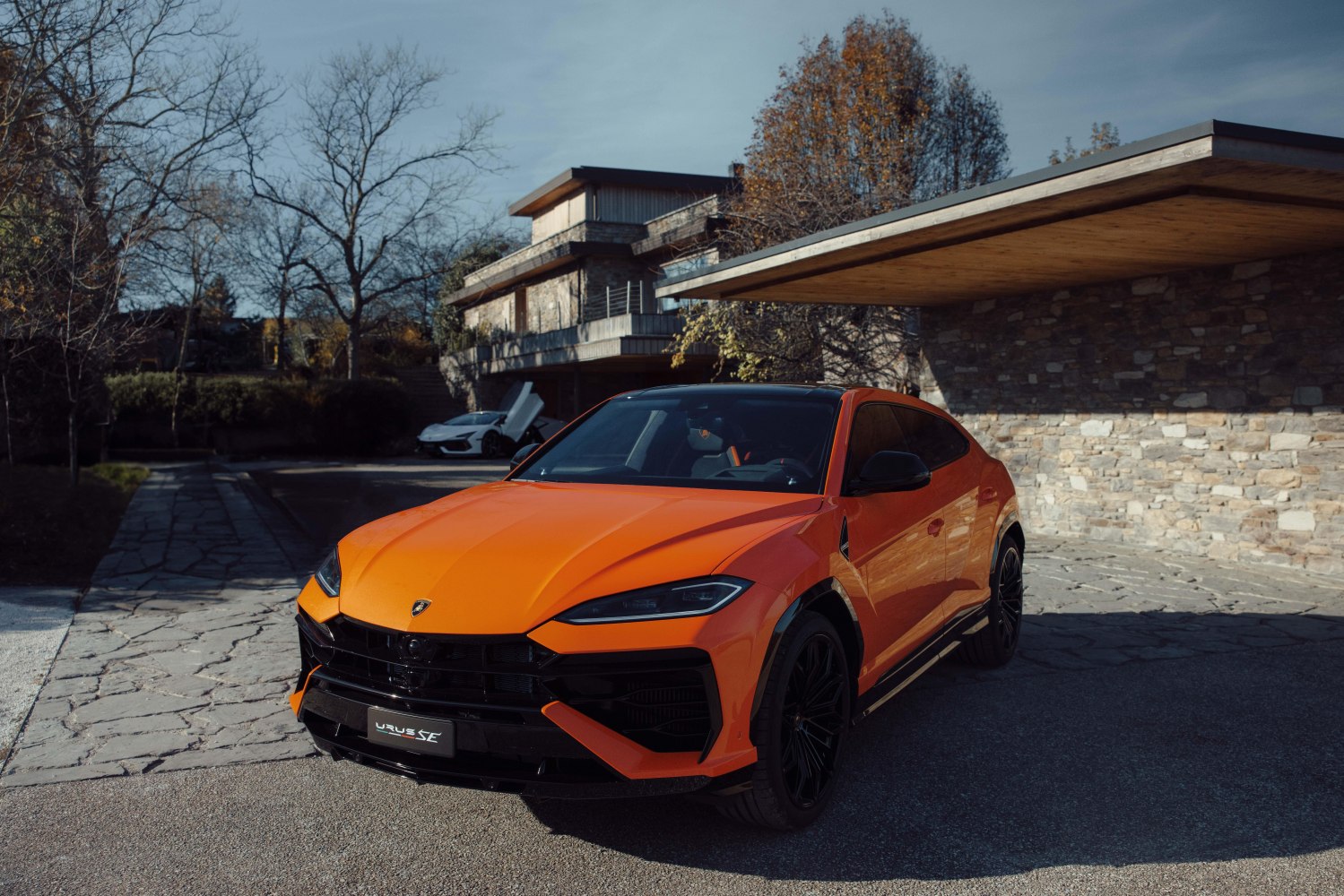 Specifications: Lamborghini Urus (facelift 2024) SE 4.0 V8 (800 Hp) Plug-in Hybrid 4WD Automatic 2024, 2025