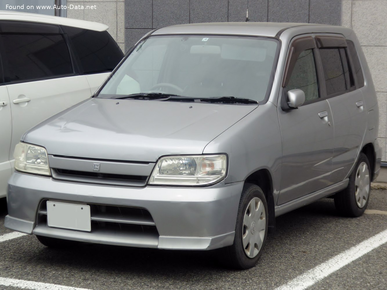 Specifications: Nissan Cube (Z10) 1.3 i 16V (85 Hp) 1999, 2000, 2001, 2002