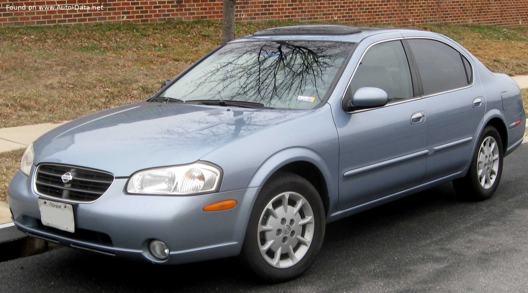 Specifications: Nissan Maxima QX V (A33) 3.5 i V6 24V (255 Hp) 2002, 2003, 2004