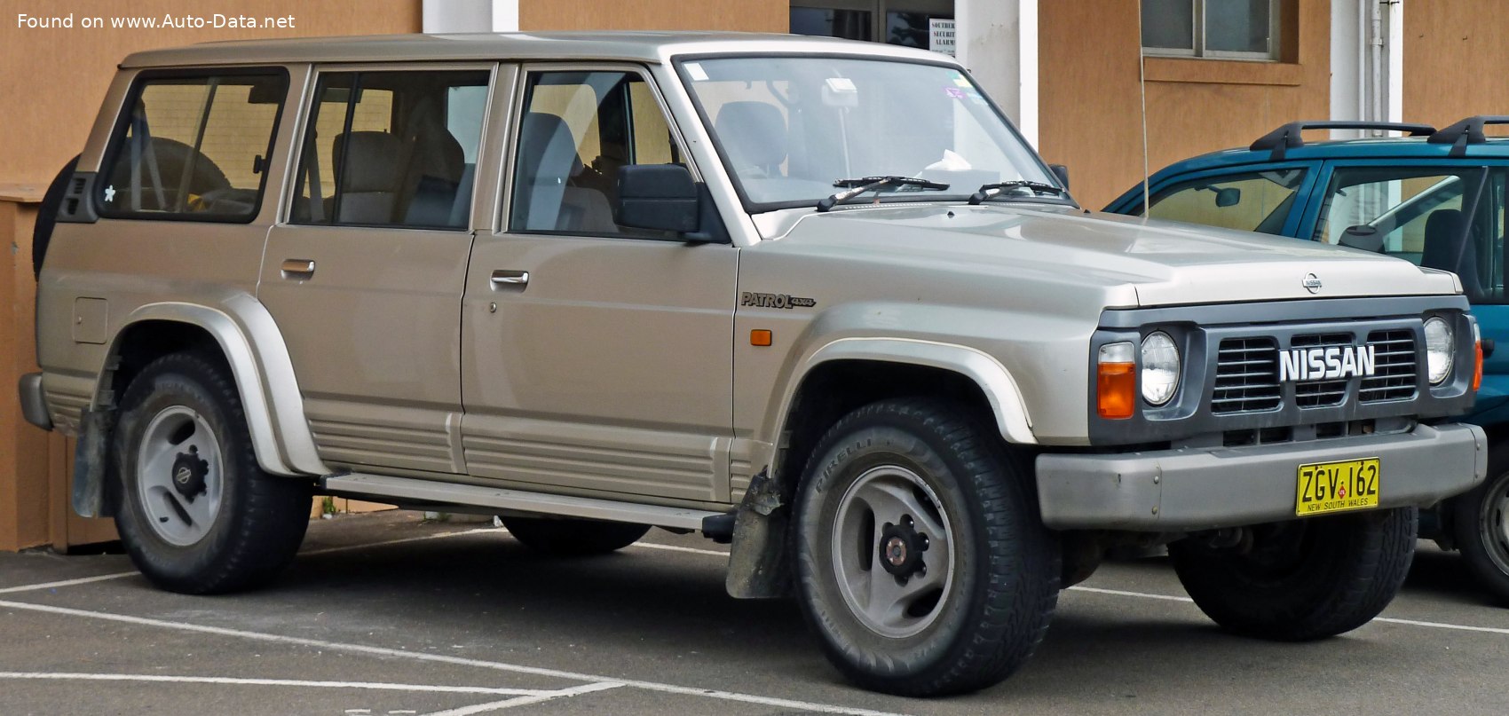 Specifications: Nissan Patrol IV 5-door (Y60) 4.2 (170 Hp) 4WD Automatic 1992, 1993, 1994, 1995