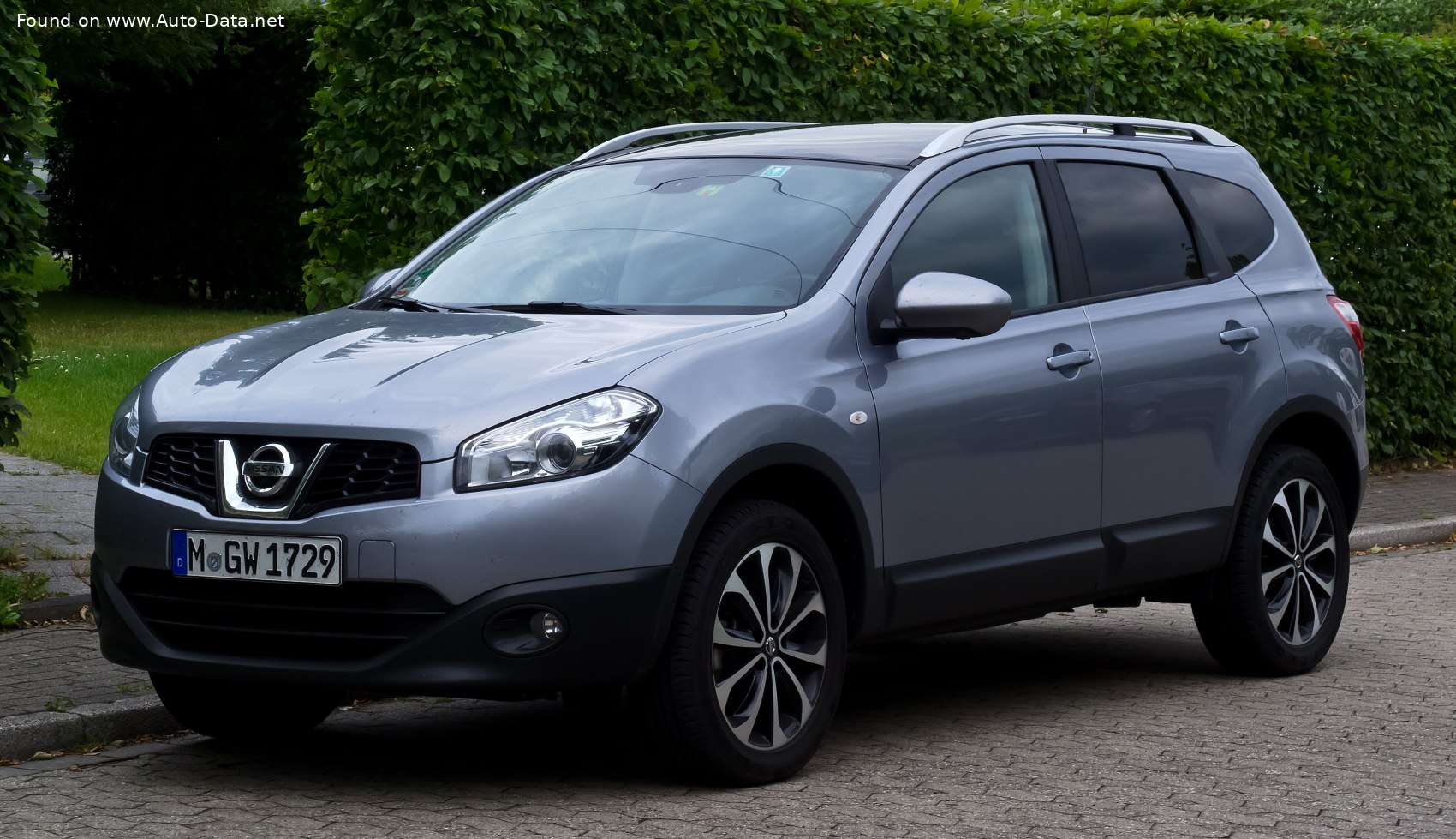 Specifications: Nissan Qashqai+2 I (NJ10, facelift 2010) 2.0 dCi (150 Hp) 2010, 2011, 2012, 2013