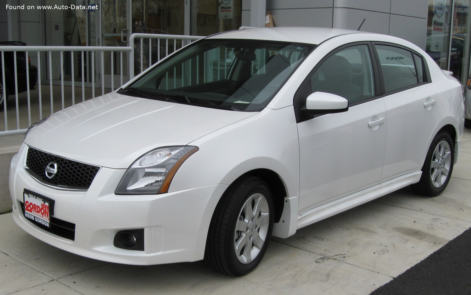 Specifications: Nissan Sentra VI 2.0i 16V (135 Hp) 2006, 2007, 2008, 2009, 2010, 2011, 2012