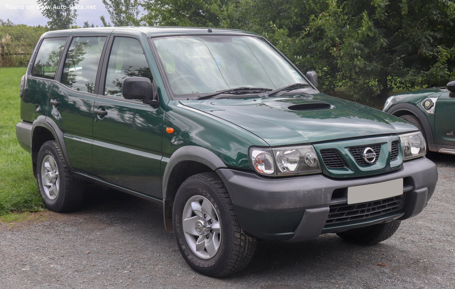 Specifications: Nissan Terrano II (R20) 3.0 TDi 16V (5 dr) (154 Hp) Automatic 2001, 2002, 2003, 2004