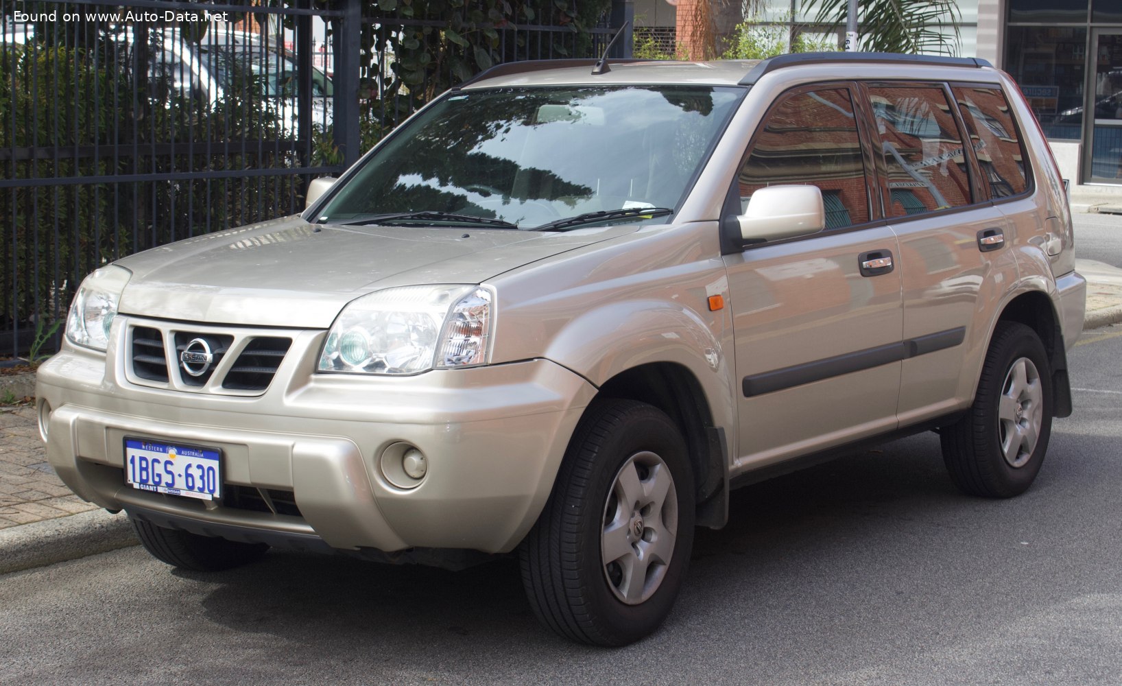Specifications: Nissan X-Trail I (T30) 2.0 (140 Hp) 4×4 2001, 2002, 2003