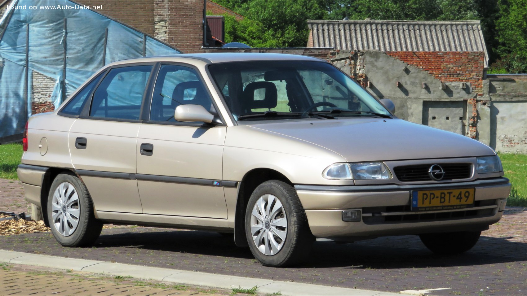 Specifications: Opel Astra F Classic (facelift 1994) 1.6i Ecotec 16V (101 Hp) Automatic 1994, 1995, 1996, 1997