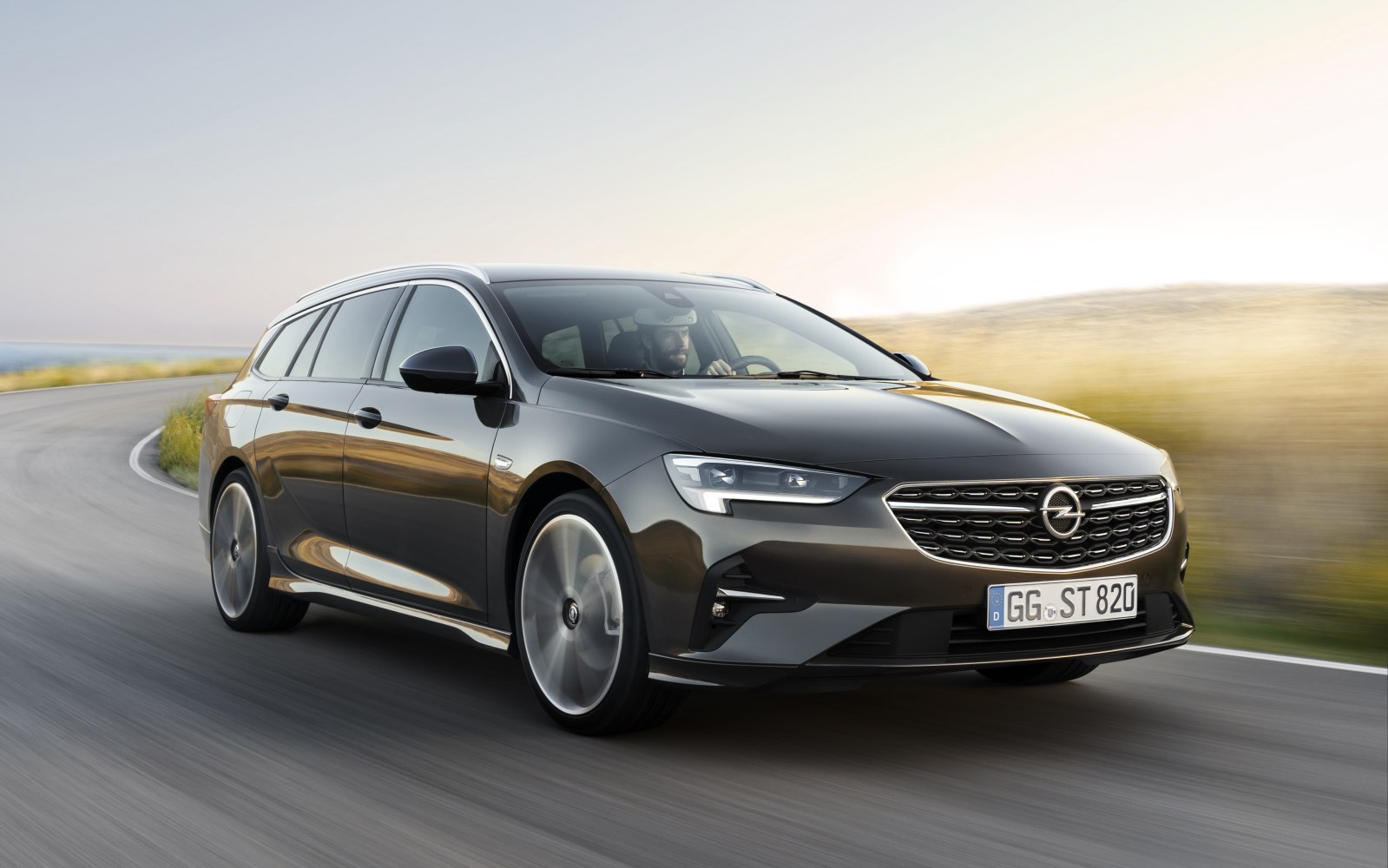 Specifications: Opel Insignia Sports Tourer (B, facelift 2020) 2.0 Turbo (170 Hp) Automatic 2020, 2021, 2022, 2023, 2024, 2025