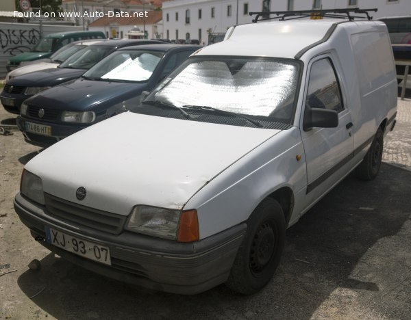 1986 Opel Kadett E Combo - Photo 1