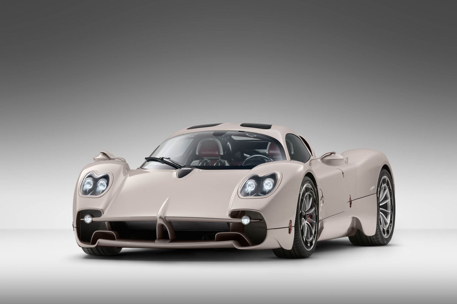 Specifications: Pagani Utopia 6.0 V12 (864 Hp) Xtrac 2022, 2023, 2024, 2025