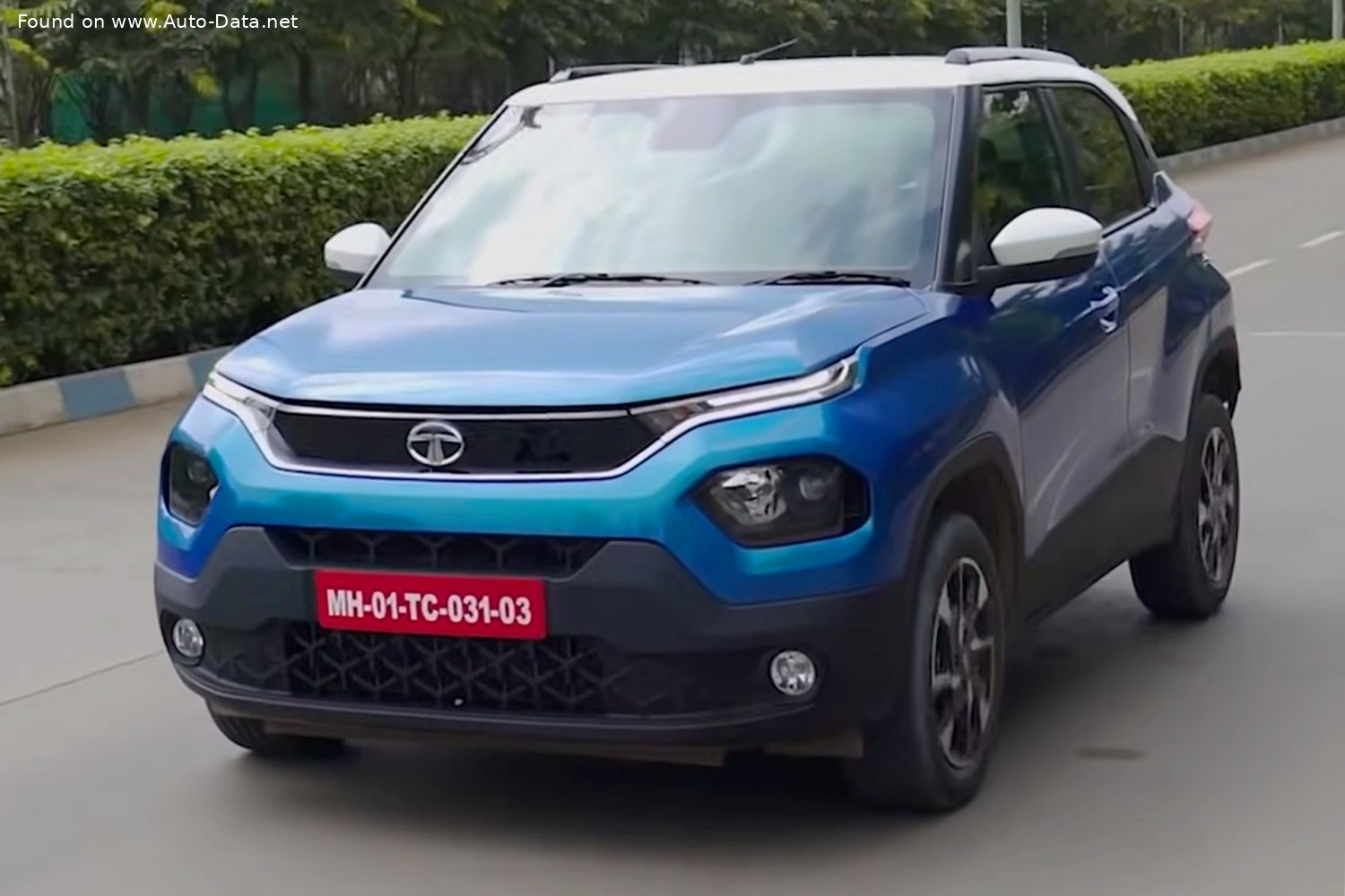 Specifications: Tata Punch EV 35 kWh (122 Hp) Long Range 2024, 2025