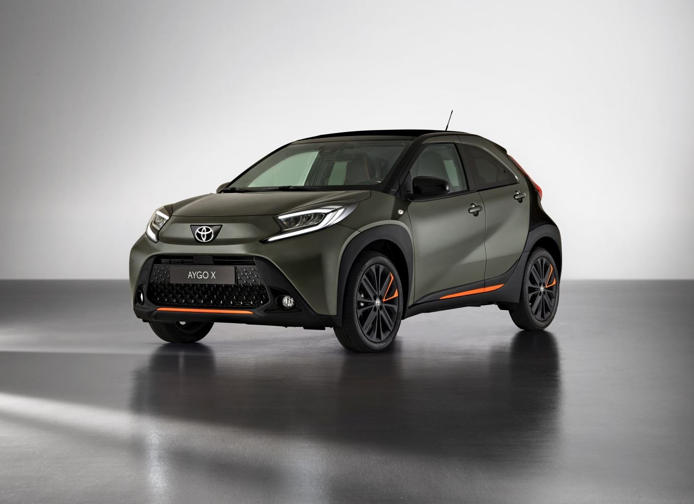 Specifications: Toyota Aygo X 1.0 VVT-i (72 Hp) CVT 2021, 2022, 2023, 2024, 2025