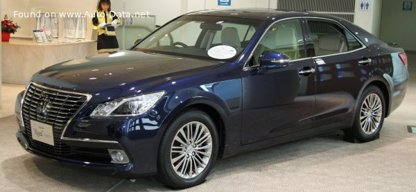 2016 Toyota Crown XIV Royal (S210, facelift 2016) - Photo 1