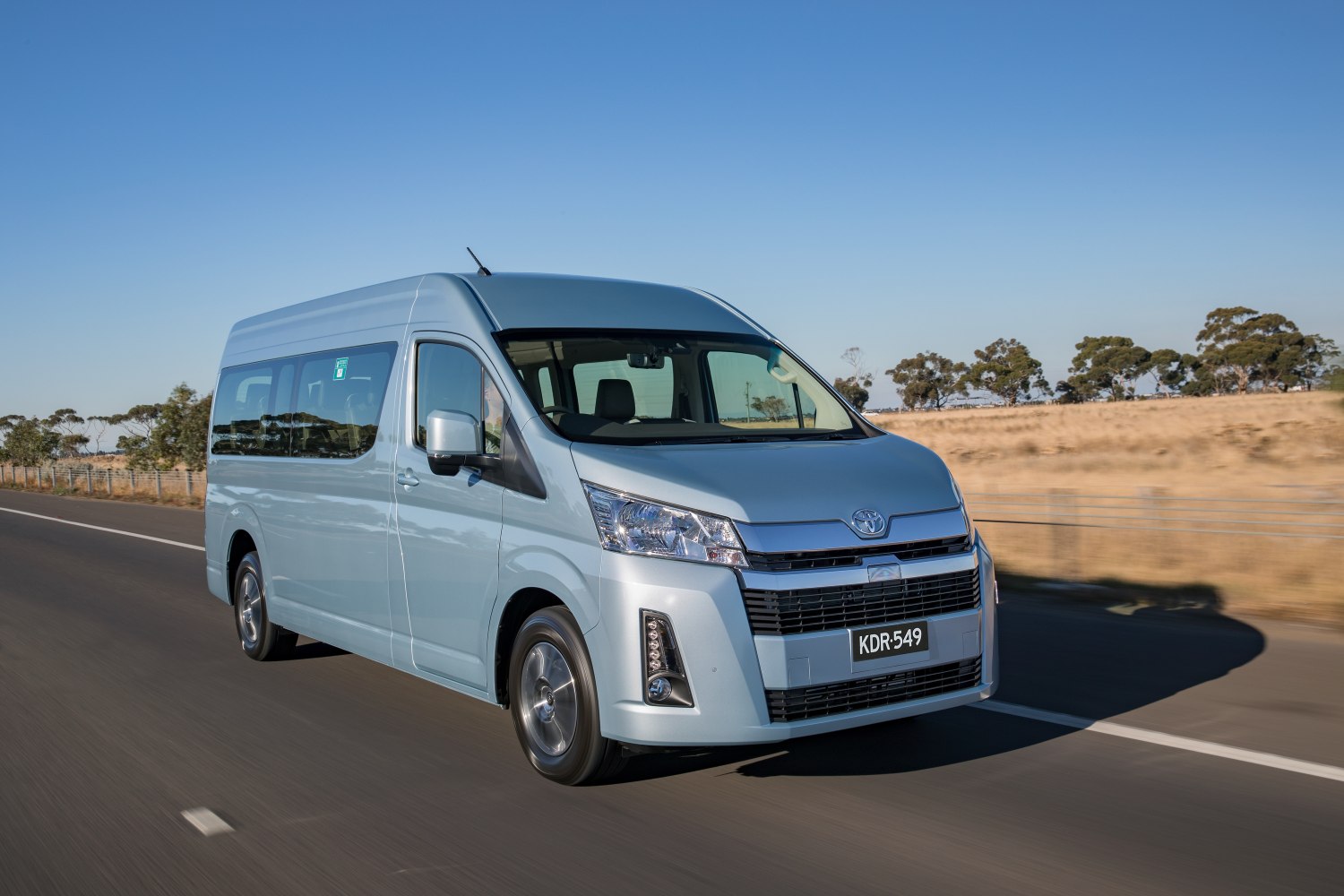 Specifications: Toyota HiAce VI (H300) Commuter L2H2 2.8 D-4D (156 Hp) 2019, 2020, 2021, 2022, 2023, 2024, 2025