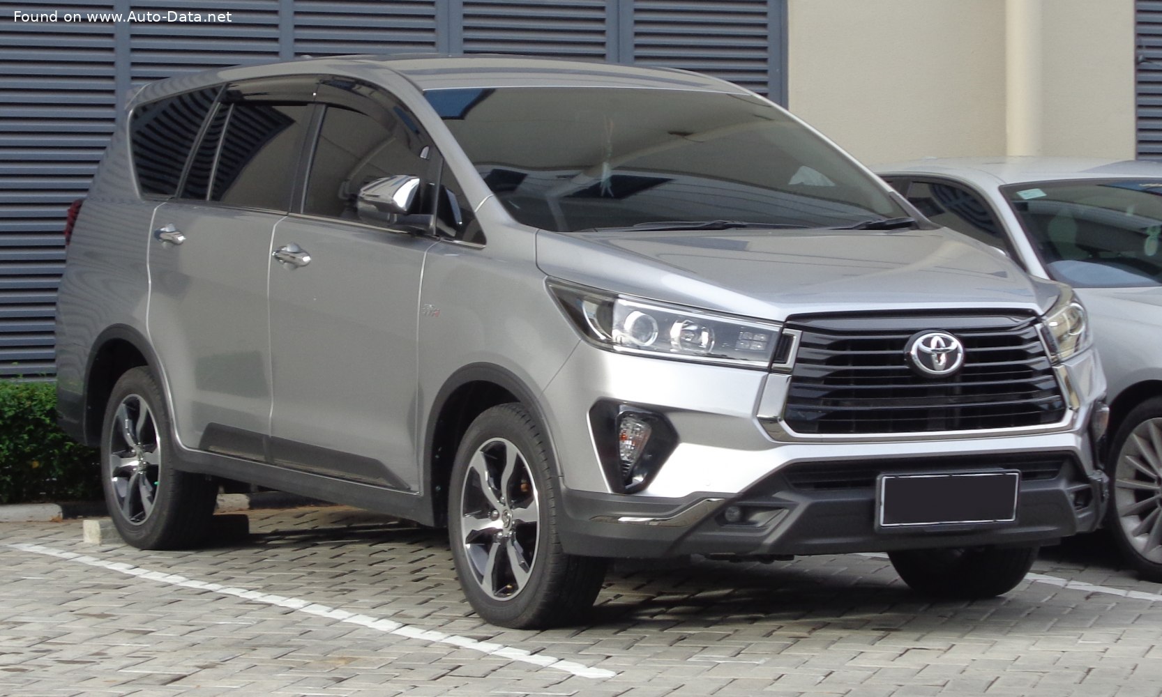 Specifications: Toyota Kijang Innova II (facelift 2020) 2.0i (139 Hp) Automatic 2020, 2021, 2022