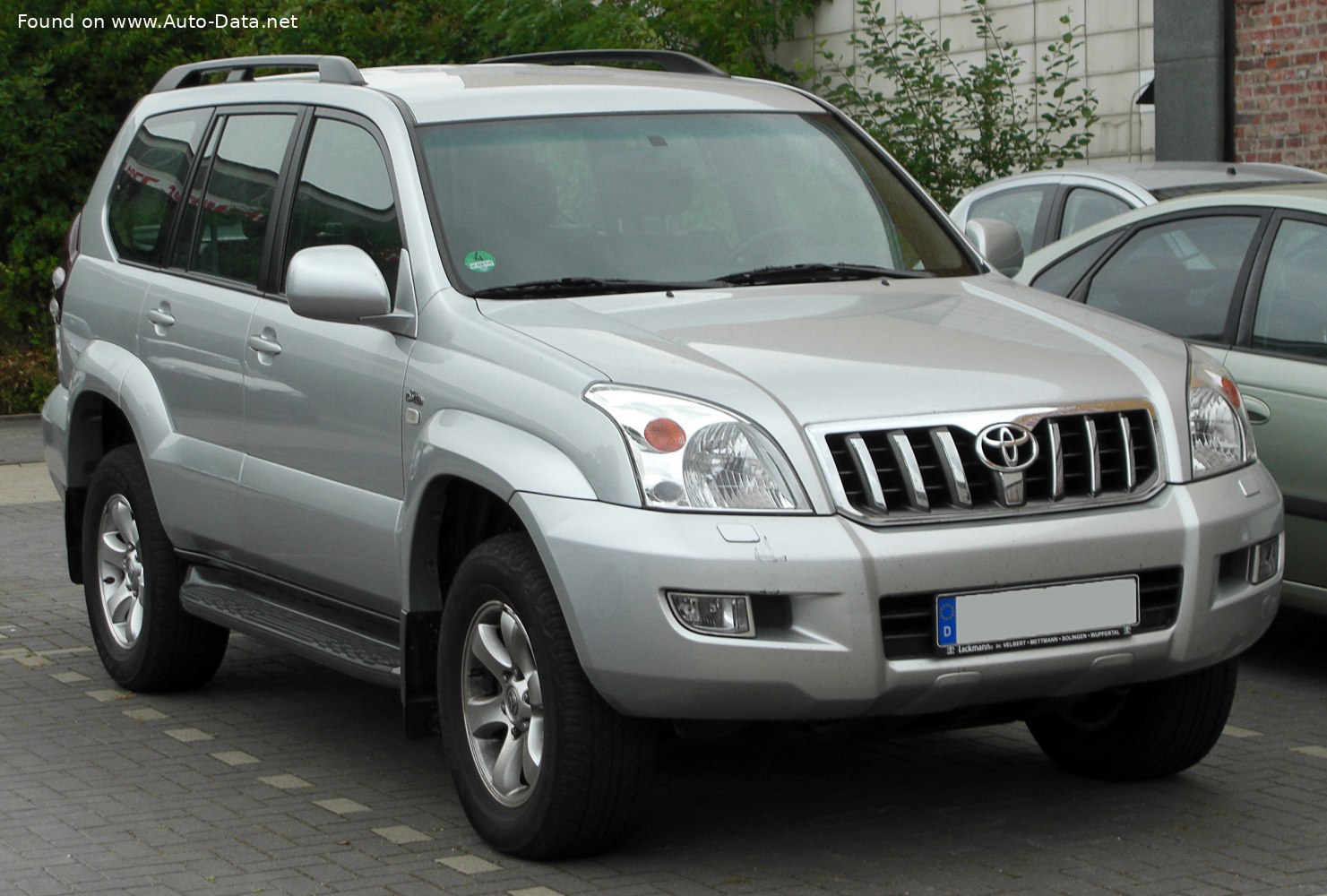 Specifications: Toyota Land Cruiser Prado (J120) 3.0 D-4D (173 Hp) 4WD ECT 2007, 2008, 2009
