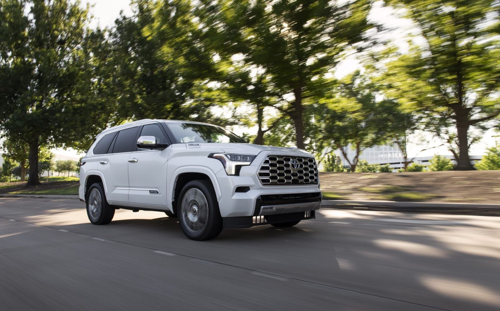 Specifications: Toyota Sequoia III (XK80) 3.5 V6 i-FORCE MAX (437 Hp) Hybrid 4WD ECT-i 2022, 2023, 2024, 2025