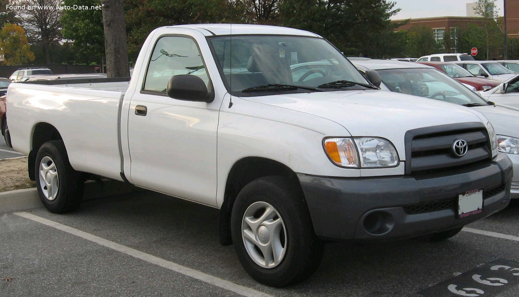 Specifications: Toyota Tundra I Regular Cab (facelift 2002) SR5 4.7i V8 (240 Hp) 4×4 Automatic 2002, 2003, 2004