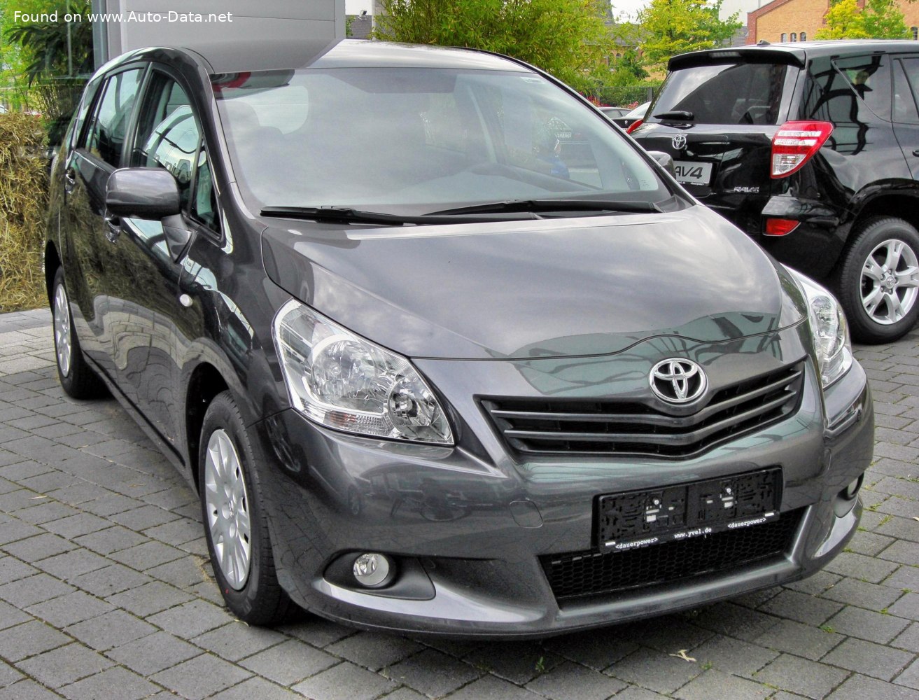 Specifications: Toyota Verso 2.2 D-4D (150 Hp) Automatic 2009, 2010, 2011, 2012, 2013
