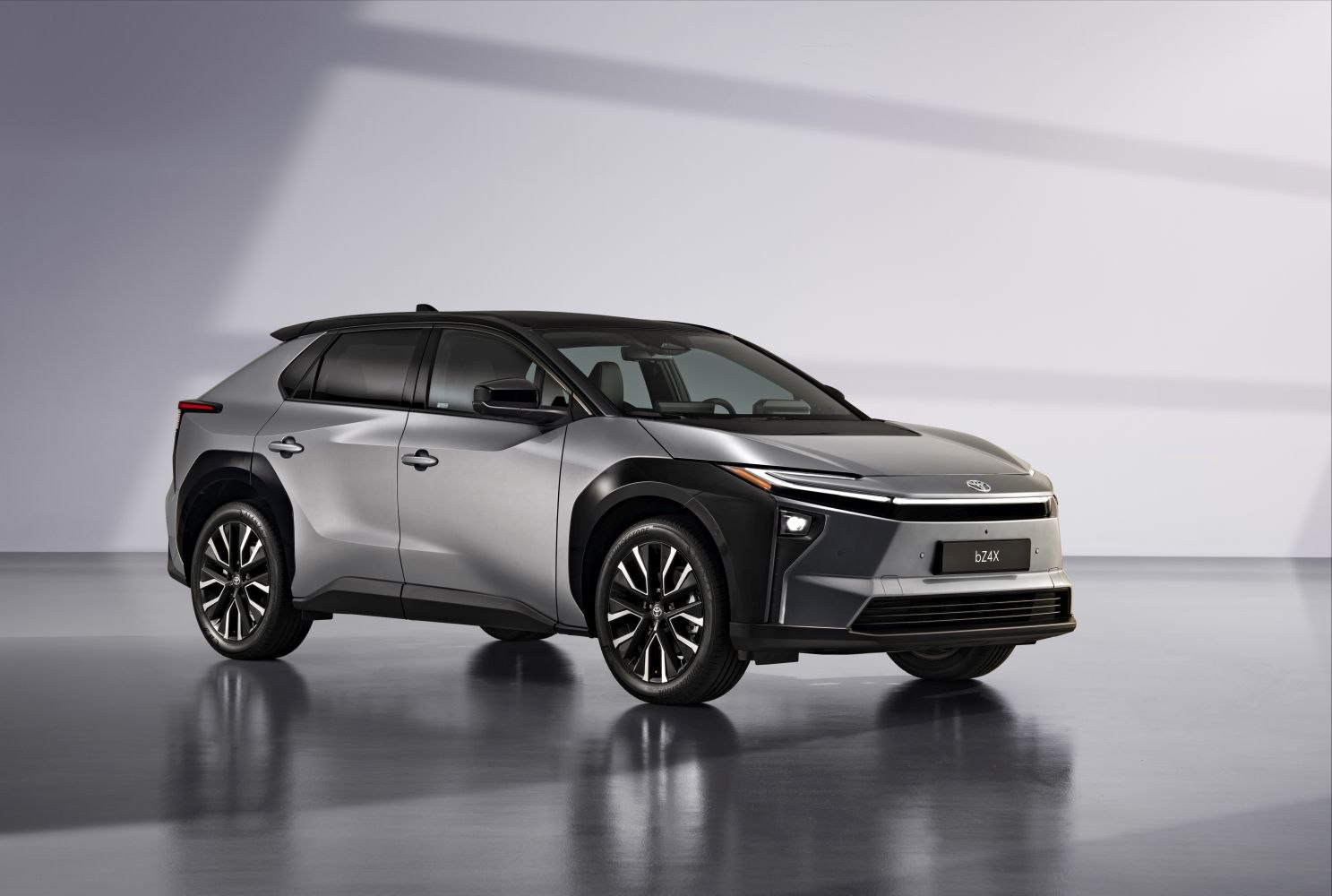 Specifications: Toyota bZ4X (facelift 2025) 73 kWh (224 Hp) BEV 2025