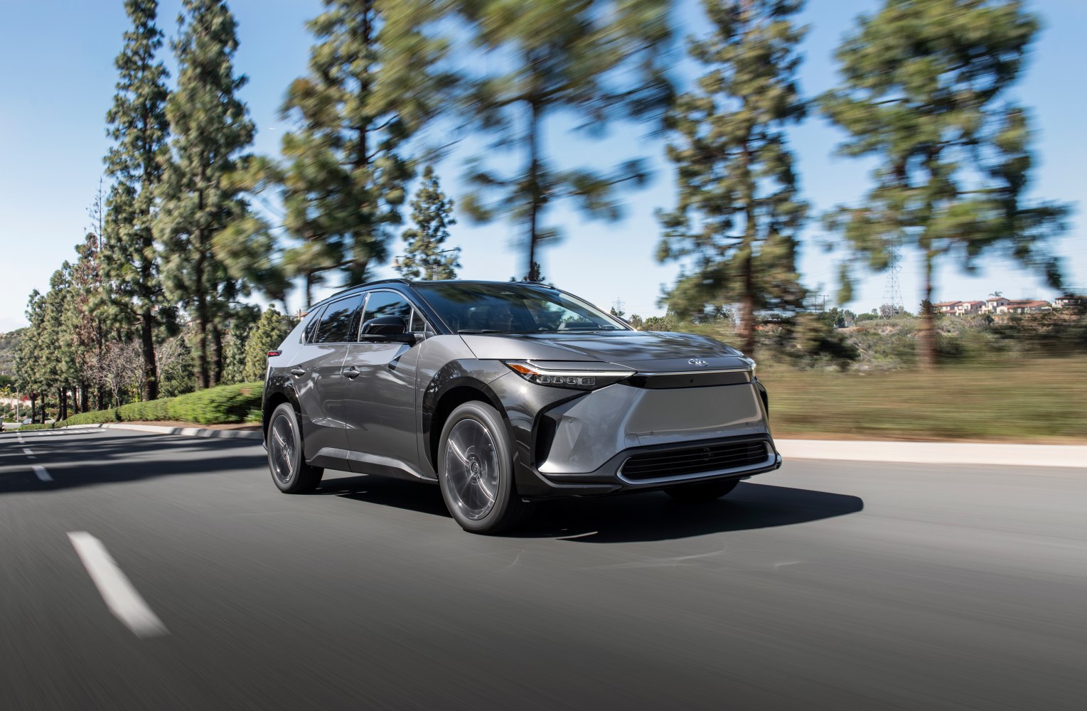 Specifications: Toyota bZ4X 72.8 kWh (214 Hp) BEV AWD 2022, 2023, 2024, 2025