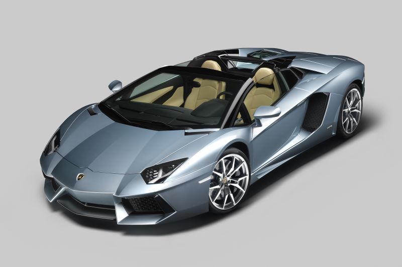 Specifications: Lamborghini Aventador LP 700-4 Roadster 6.5 V12 (700 Hp) 4WD 2013, 2014, 2015, 2016, 2017