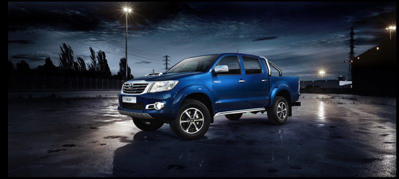 Specifications: Toyota Hilux Double Cab VII (facelift 2011) 2.5 D-4D (144 Hp) 4WD 2011, 2012, 2013, 2014, 2015