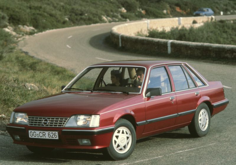 Specifications: Opel Senator A (facelift 1982) 2.3 TD (86 Hp) Automatic 1984, 1985, 1986