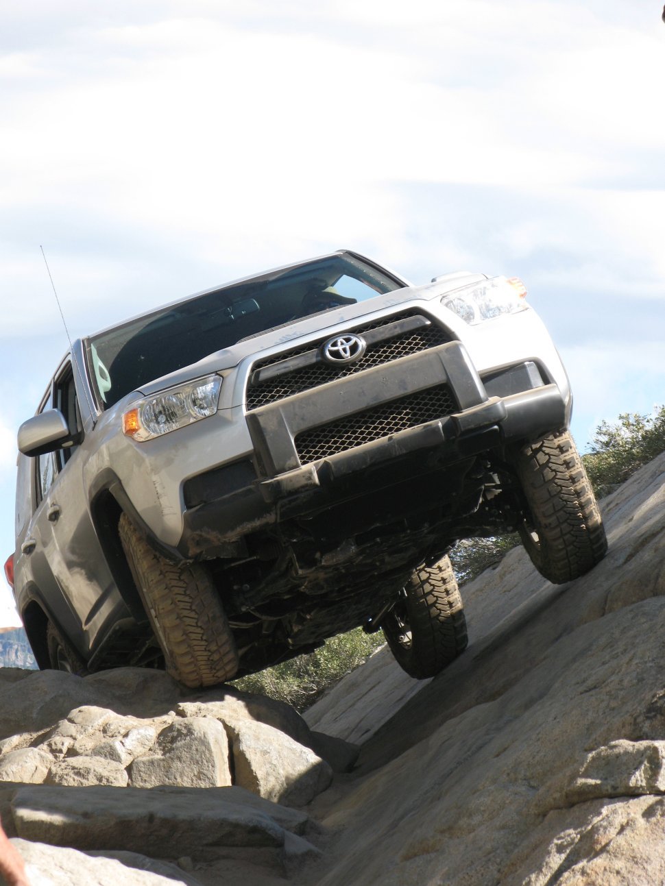Specifications: Toyota 4Runner V 2.7 16V (157 Hp) Automatic 2009, 2010