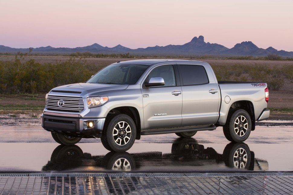 Specifications: Toyota Tundra II CrewMax (facelift 2013) 5.7 V8 32V (381 Hp) Automatic 2013, 2014, 2015, 2016, 2017