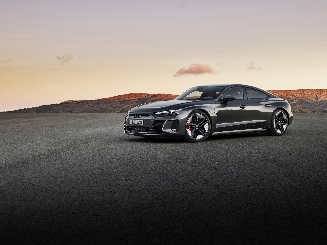 Specifications: Audi RS e-tron GT 93.4 kWh (646 Hp) quattro 2021, 2022, 2023, 2024