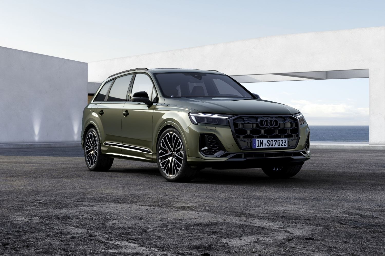 Specifications: Audi SQ7 (Typ 4M, facelift 2024) 4.0 TFSI V8 (507 Hp) quattro tiptronic 2024, 2025