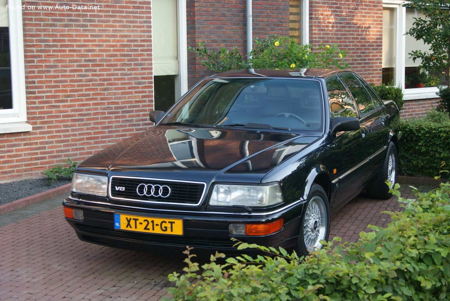 Specifications: Audi V8 (D11) 3.6 (245 Hp) quattro Automatic 1993, 1994