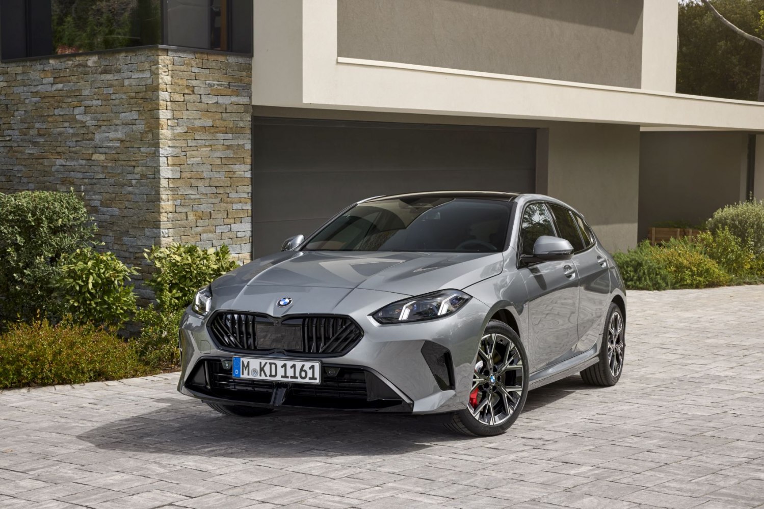 Specifications: BMW 1 Series Hatchback (F70) 120 (204 Hp) Steptronic DCT 2024, 2025