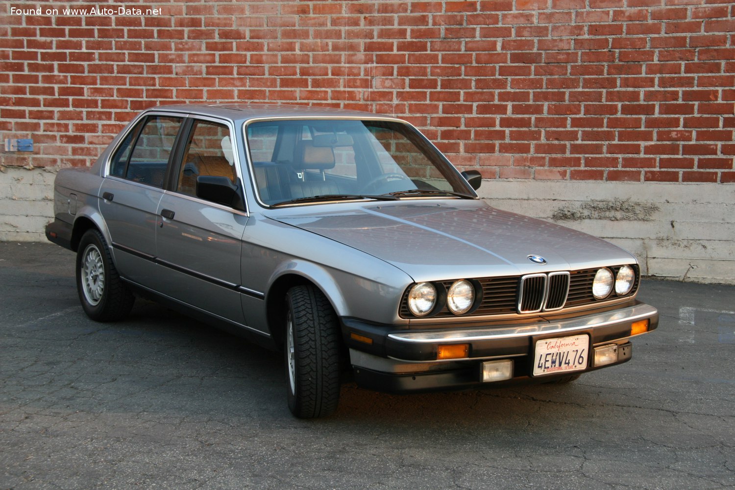 Specifications: BMW 3 Series Sedan (E30) 318i (105 Hp) 1984, 1985, 1986, 1987