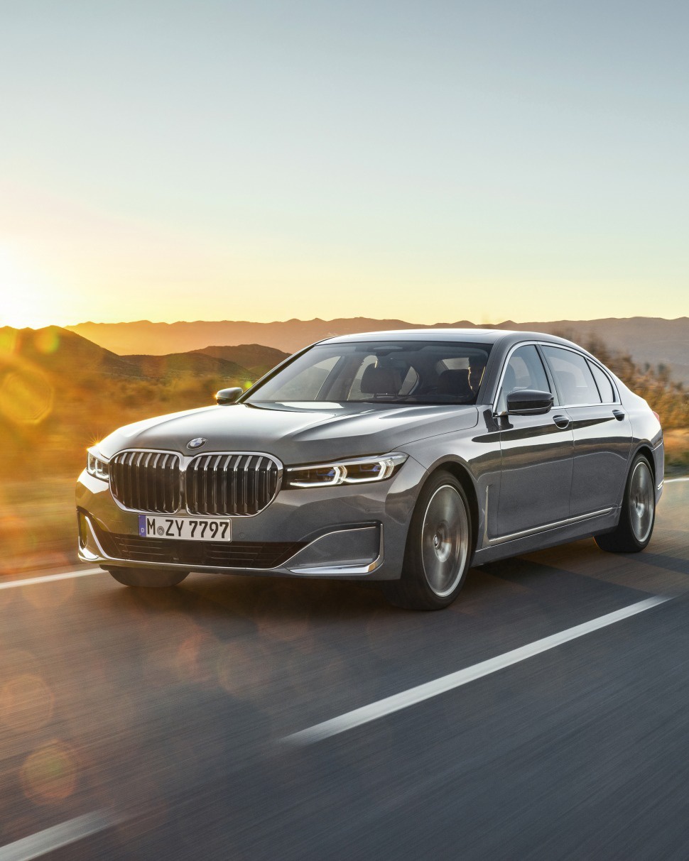 Specifications: BMW 7 Series Long (G12 LCI, facelift 2019) 745Le (394 Hp) Plug-in Hybrid xDrive Steptronic 2019, 2020, 2021, 2022